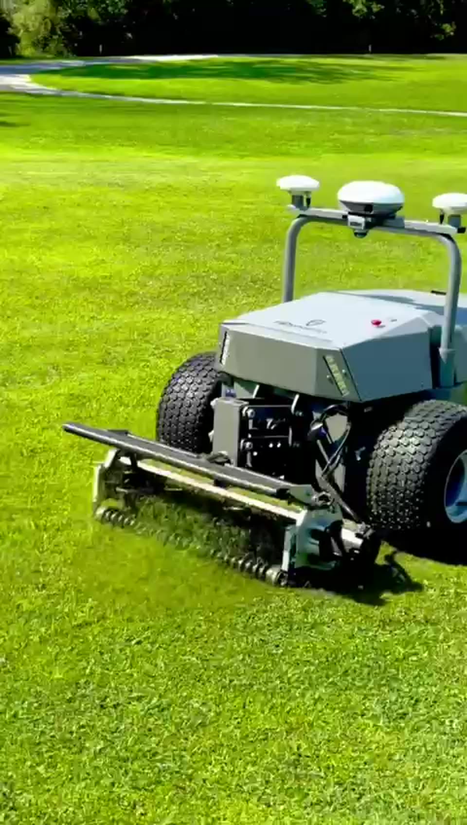 Autonomous grounds maintenance